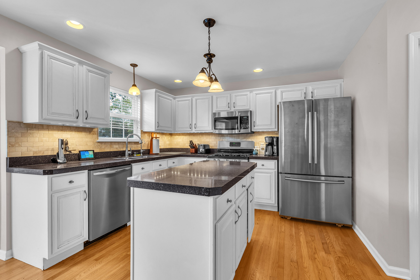 327 Garrison Circle, Port Barrington, IL 60010