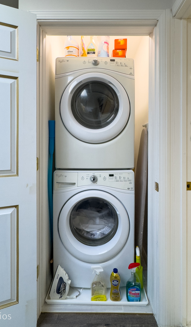 1140 W Newport Avenue #H, Chicago, IL 60657