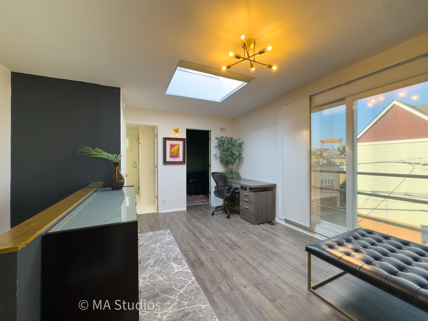 1140 W Newport Avenue #H, Chicago, IL 60657