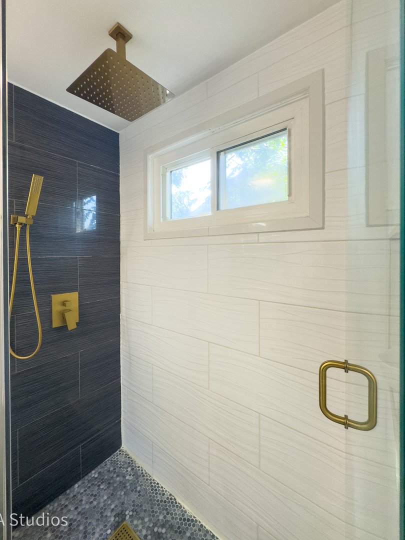 1140 W Newport Avenue #H, Chicago, IL 60657