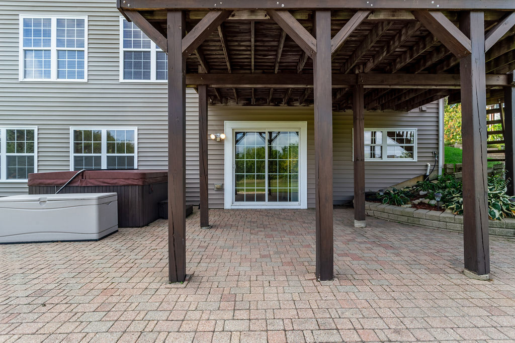 3835 Parsons Road, Carpentersville, IL 60110