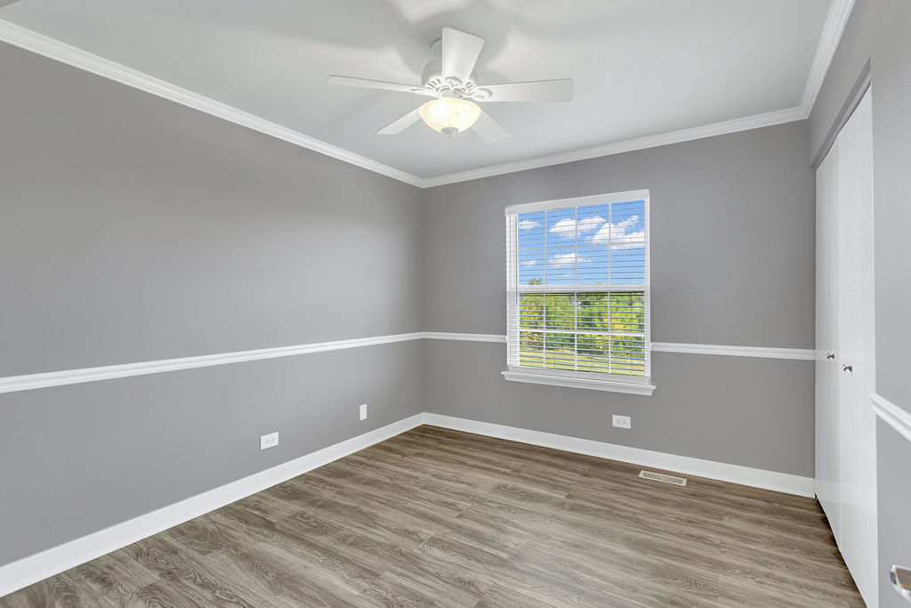 3835 Parsons Road, Carpentersville, IL 60110