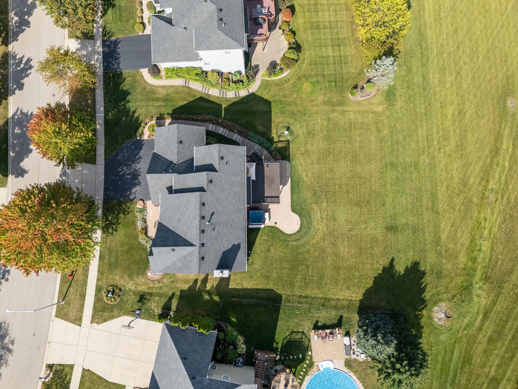 3835 Parsons Road, Carpentersville, IL 60110