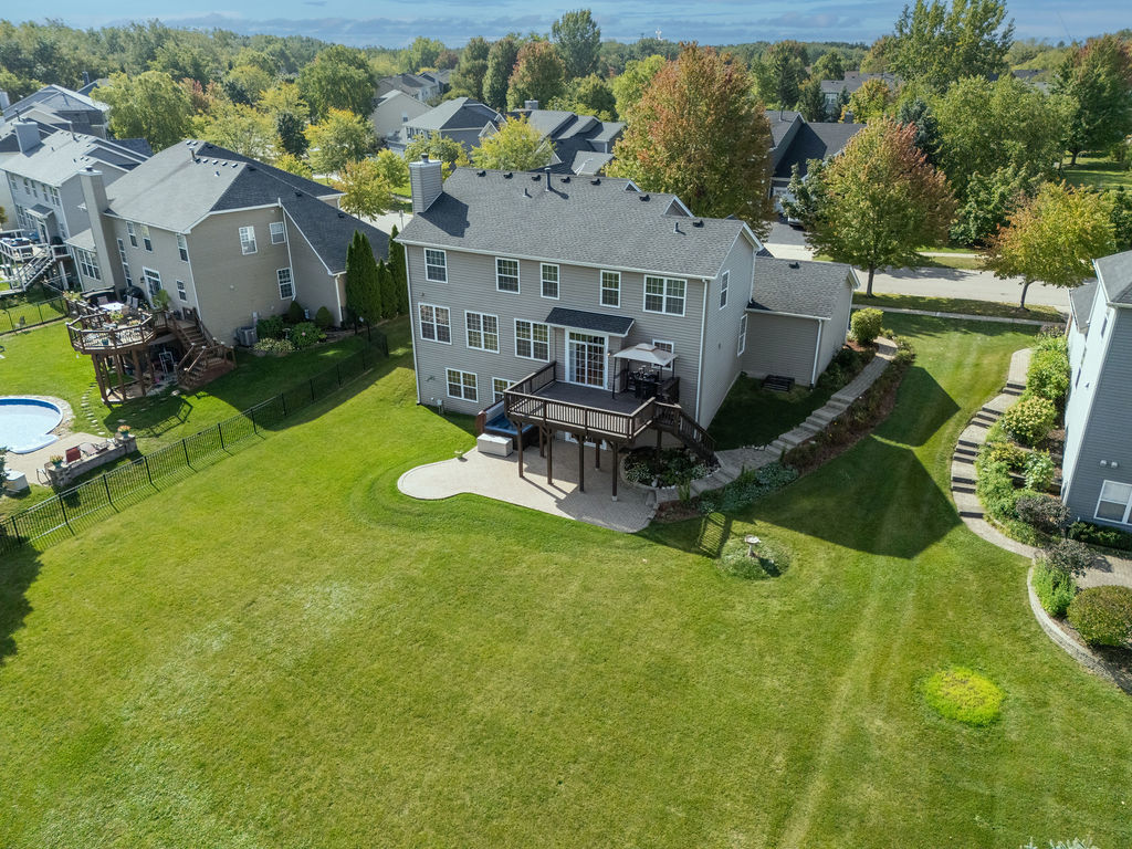 3835 Parsons Road, Carpentersville, IL 60110