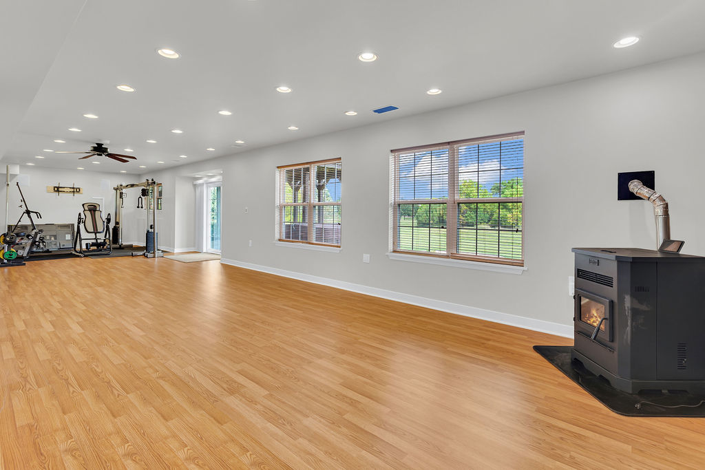 3835 Parsons Road, Carpentersville, IL 60110