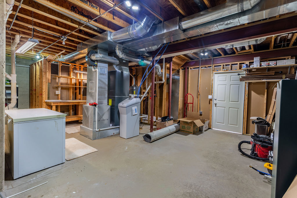 3835 Parsons Road, Carpentersville, IL 60110