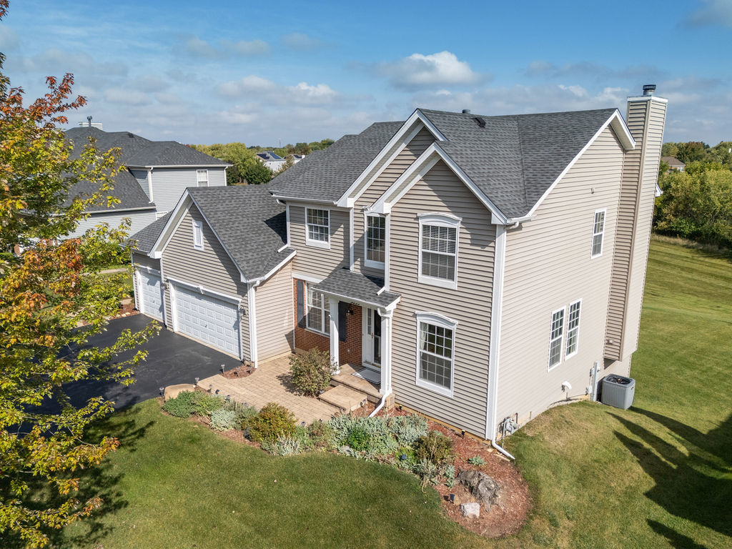 3835 Parsons Road, Carpentersville, IL 60110