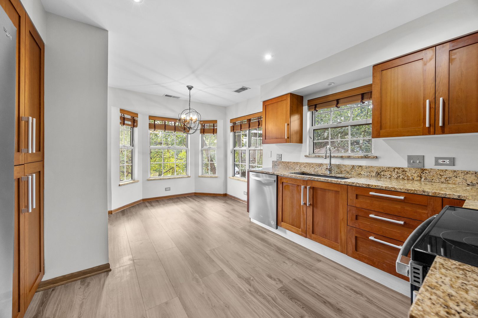 2868 Belle Lane, Schaumburg, IL 60193