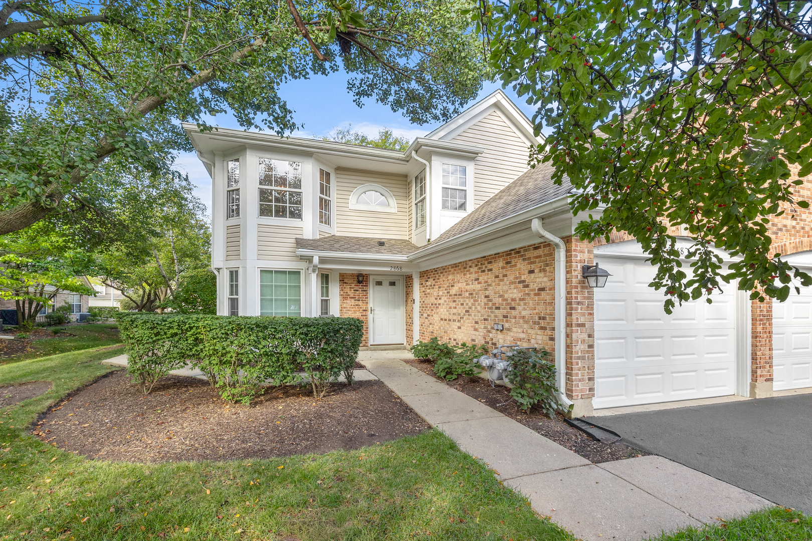 2868 Belle Lane, Schaumburg, IL 60193