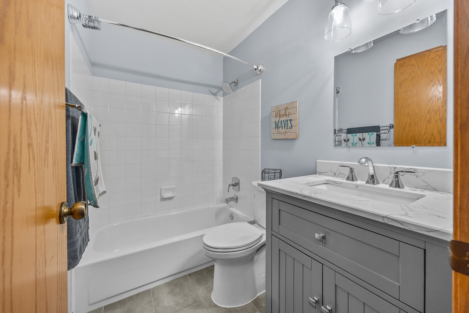 2868 Belle Lane, Schaumburg, IL 60193