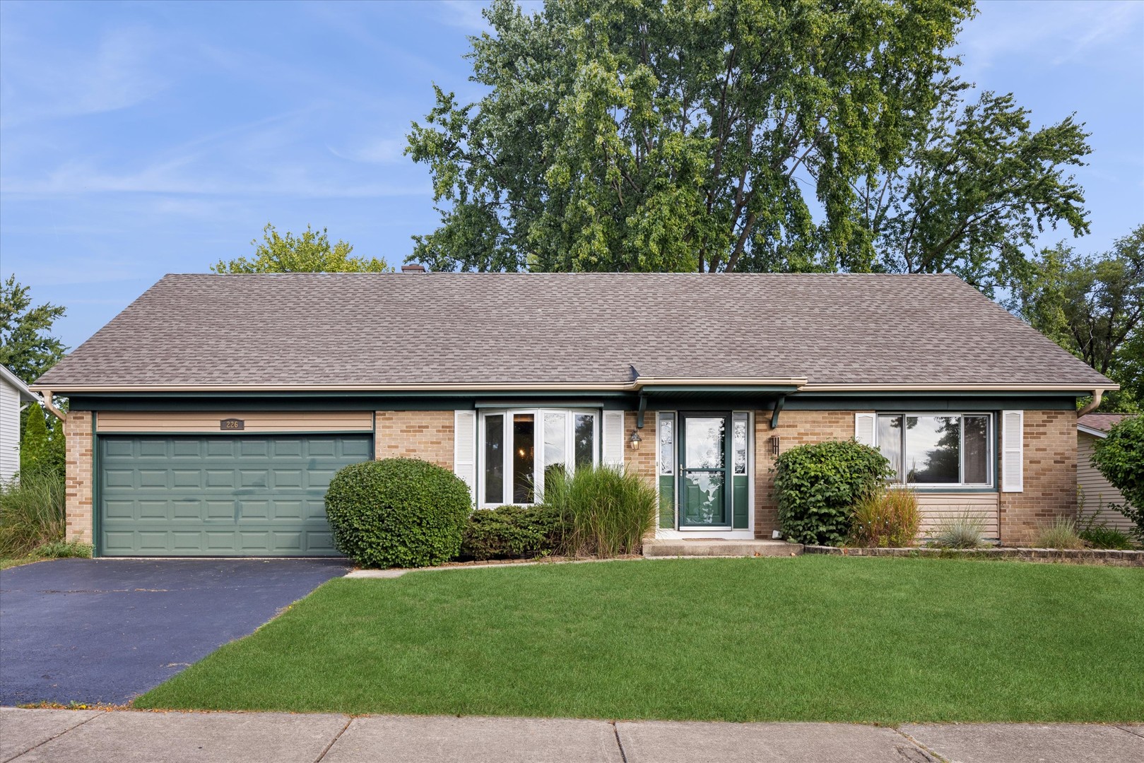 226 Hampshire Lane, Bolingbrook, IL 60440