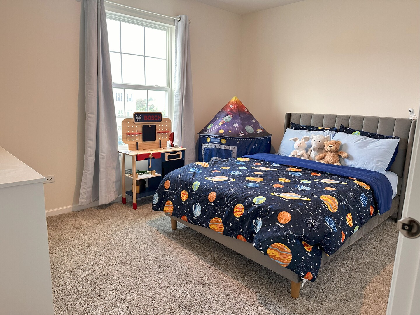 408 Shadow Court, Oswego, IL 60543