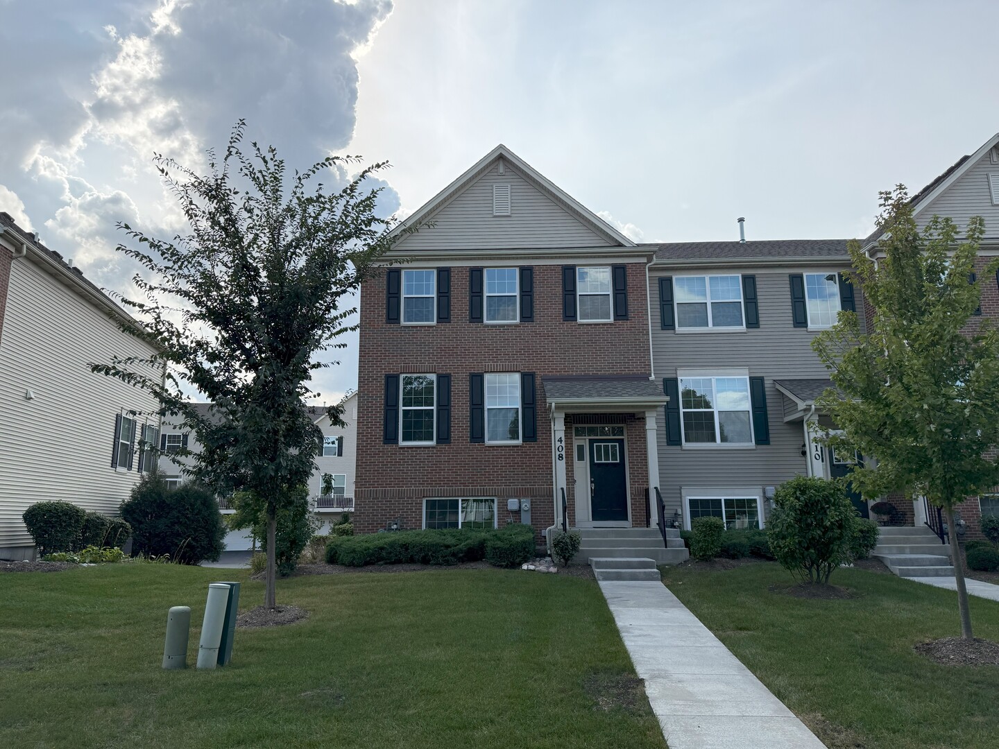 408 Shadow Court, Oswego, IL 60543