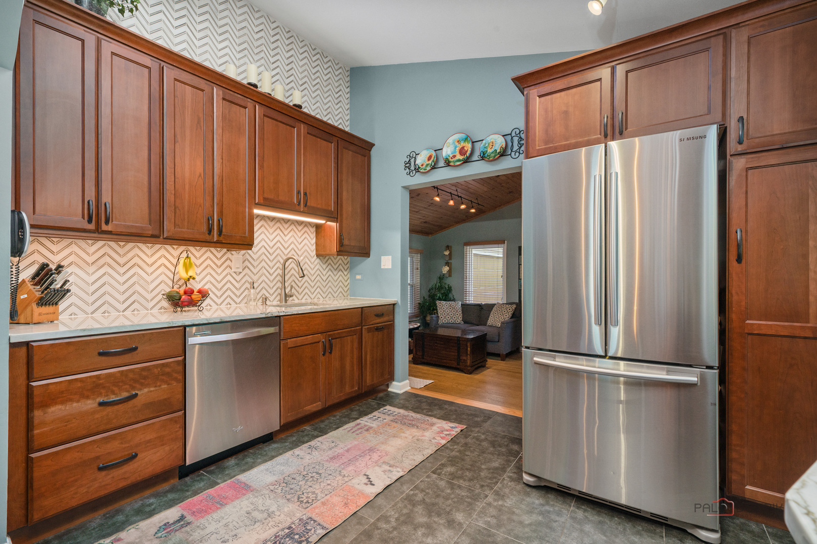30408 N Oak Grove Avenue, Libertyville, IL 60048
