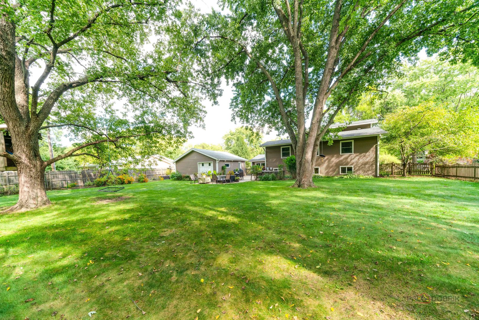 30408 N Oak Grove Avenue, Libertyville, IL 60048