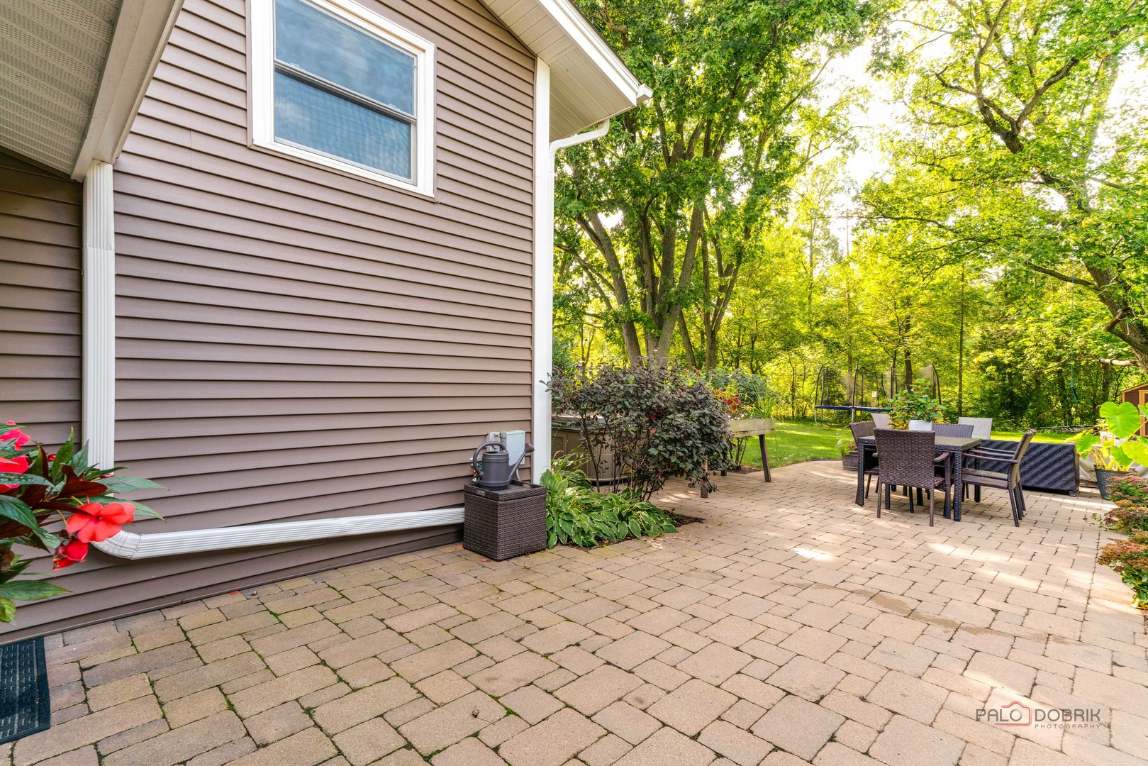 30408 N Oak Grove Avenue, Libertyville, IL 60048