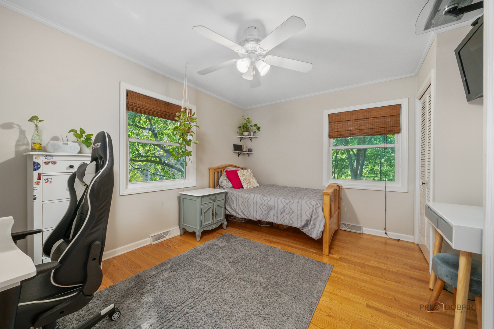 30408 N Oak Grove Avenue, Libertyville, IL 60048