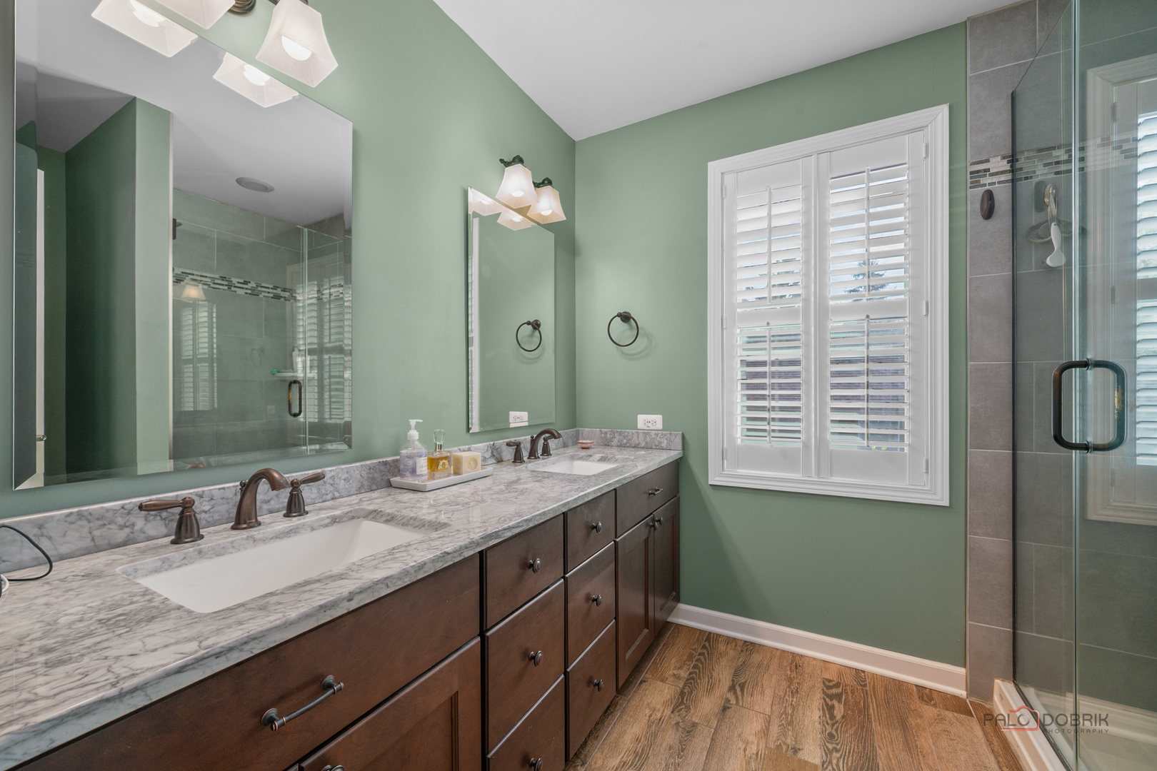 30408 N Oak Grove Avenue, Libertyville, IL 60048