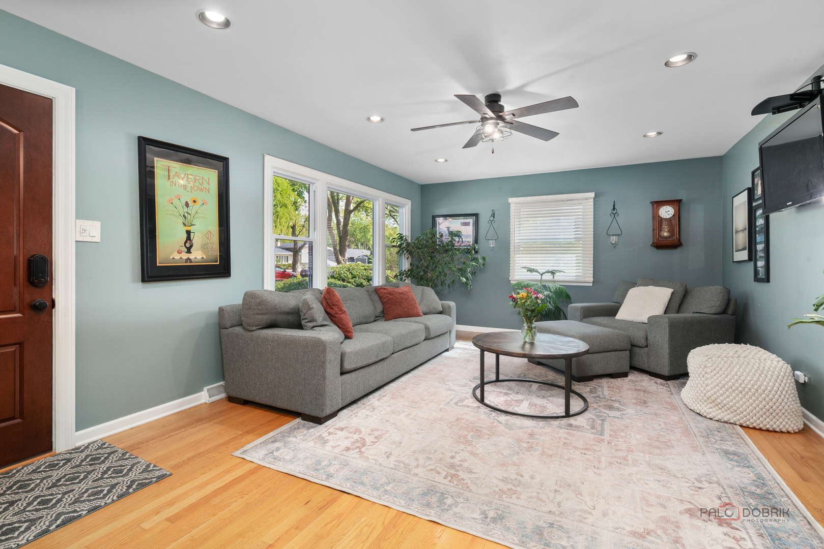 30408 N Oak Grove Avenue, Libertyville, IL 60048