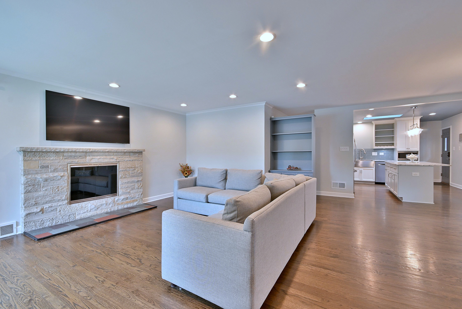 314 N Elm Avenue, Elmhurst, IL 60126