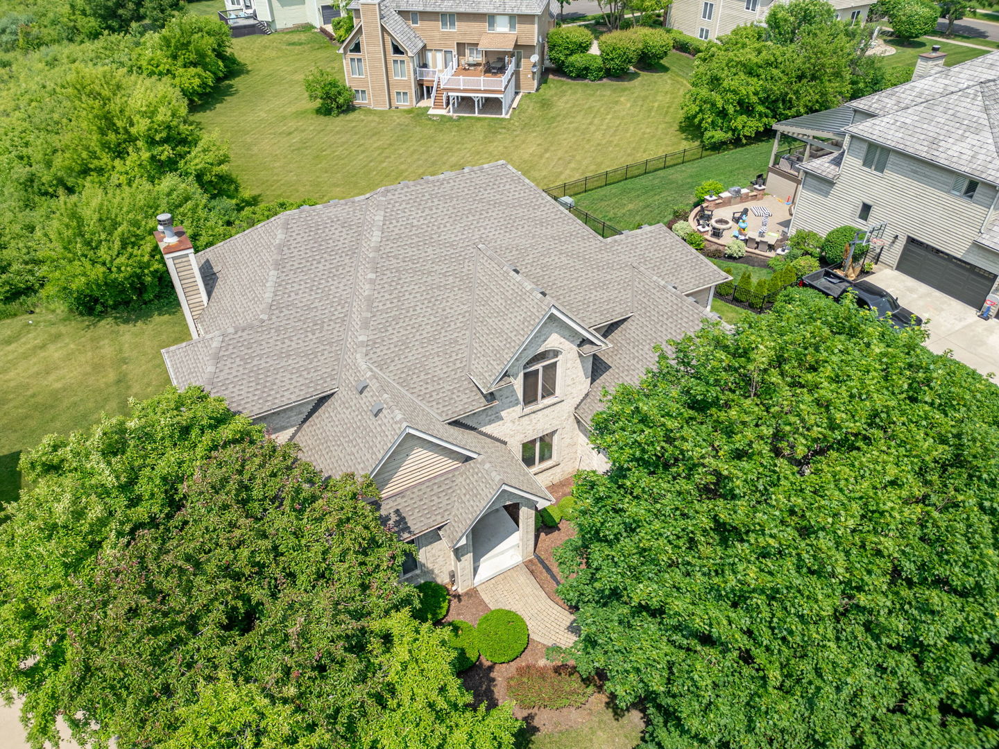 552 WATERS EDGE Drive, South Elgin, IL 60177