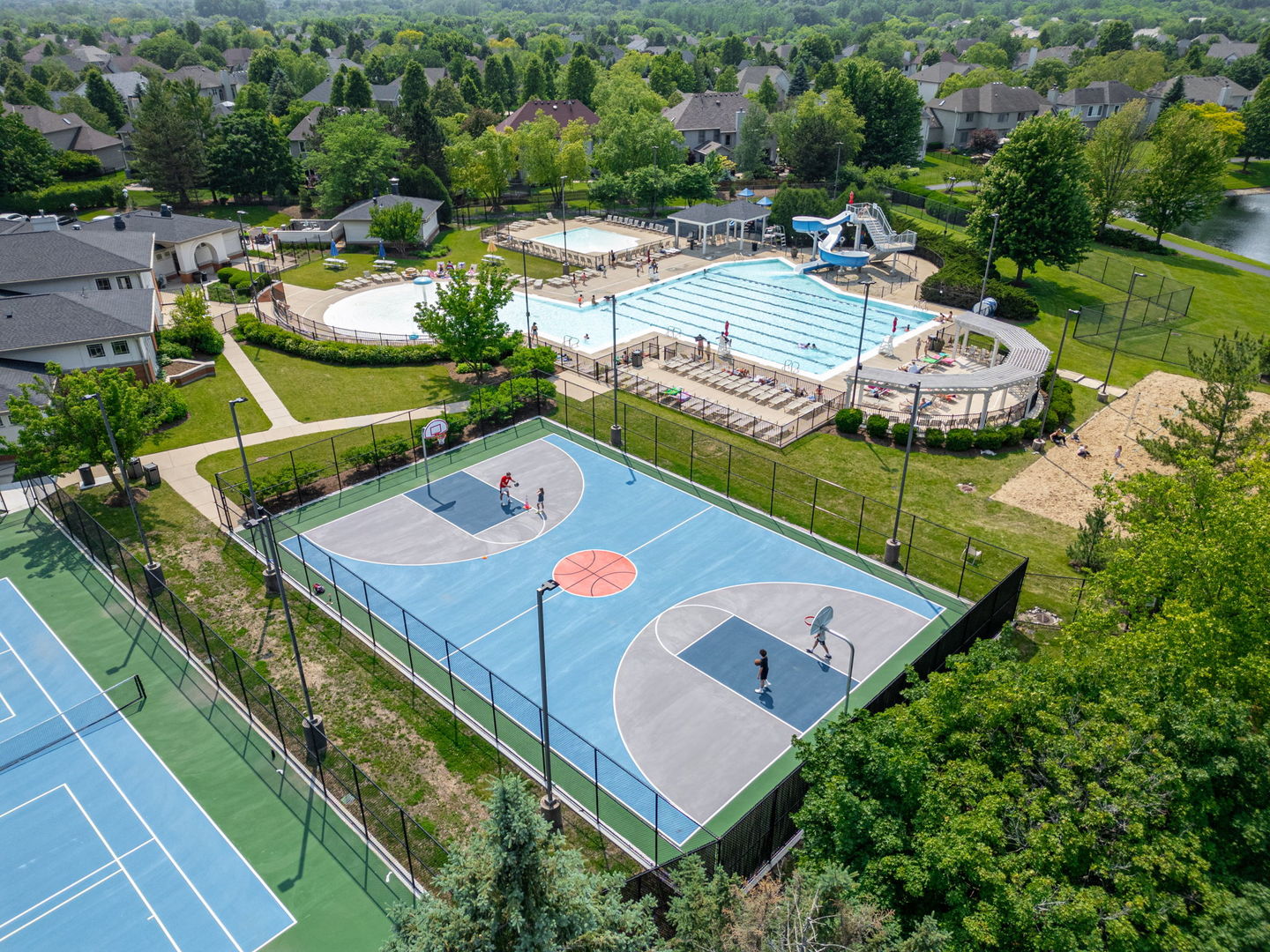 552 WATERS EDGE Drive, South Elgin, IL 60177