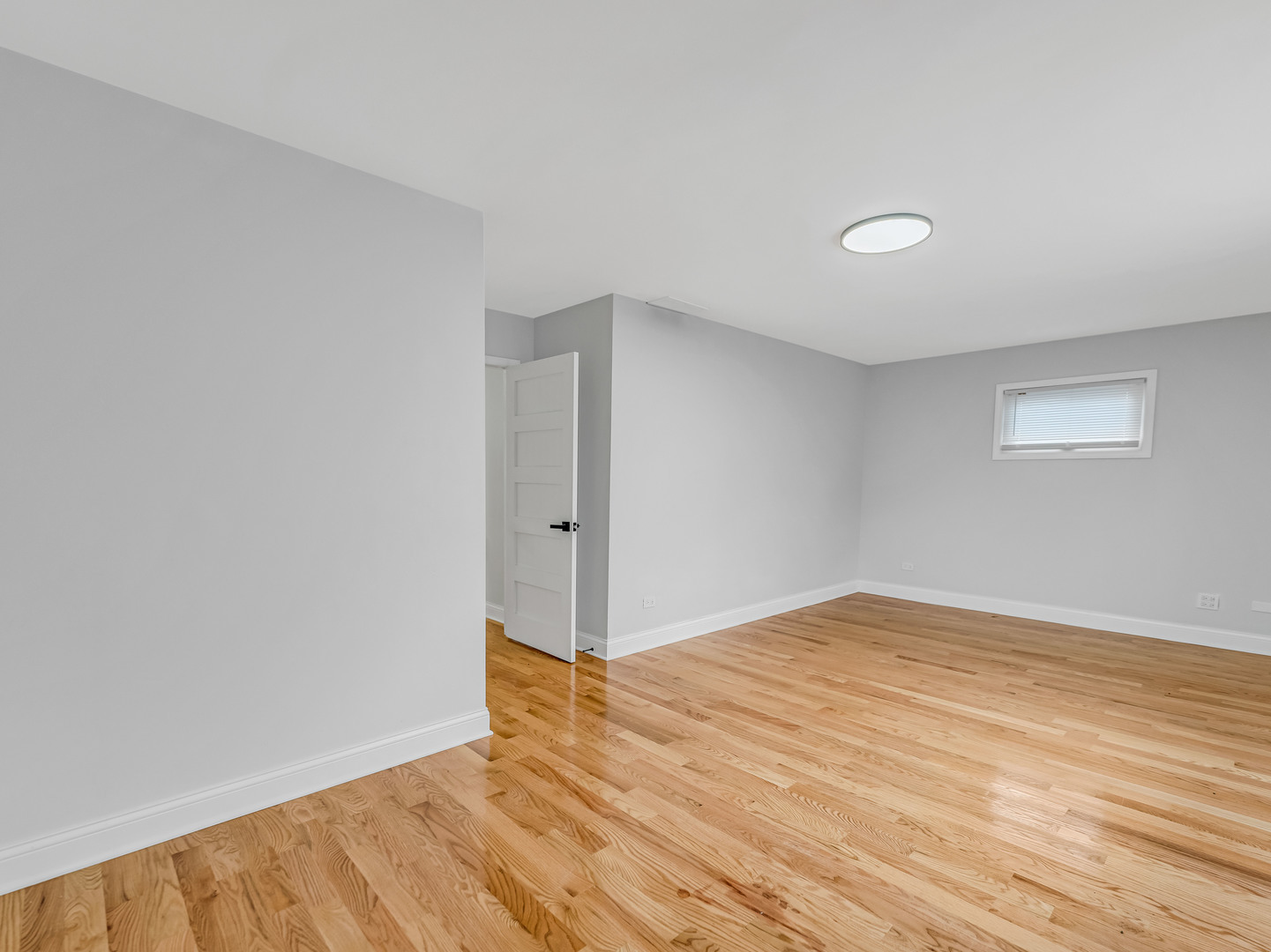 921 N Humphrey Avenue, Oak Park, IL 60302