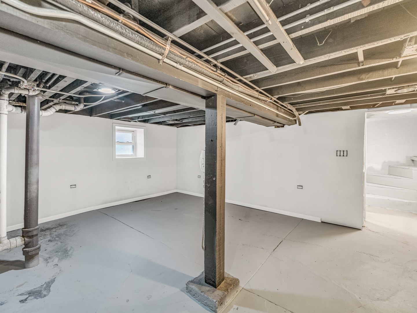 921 N Humphrey Avenue, Oak Park, IL 60302