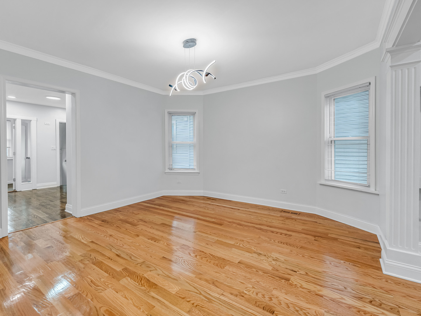 921 N Humphrey Avenue, Oak Park, IL 60302