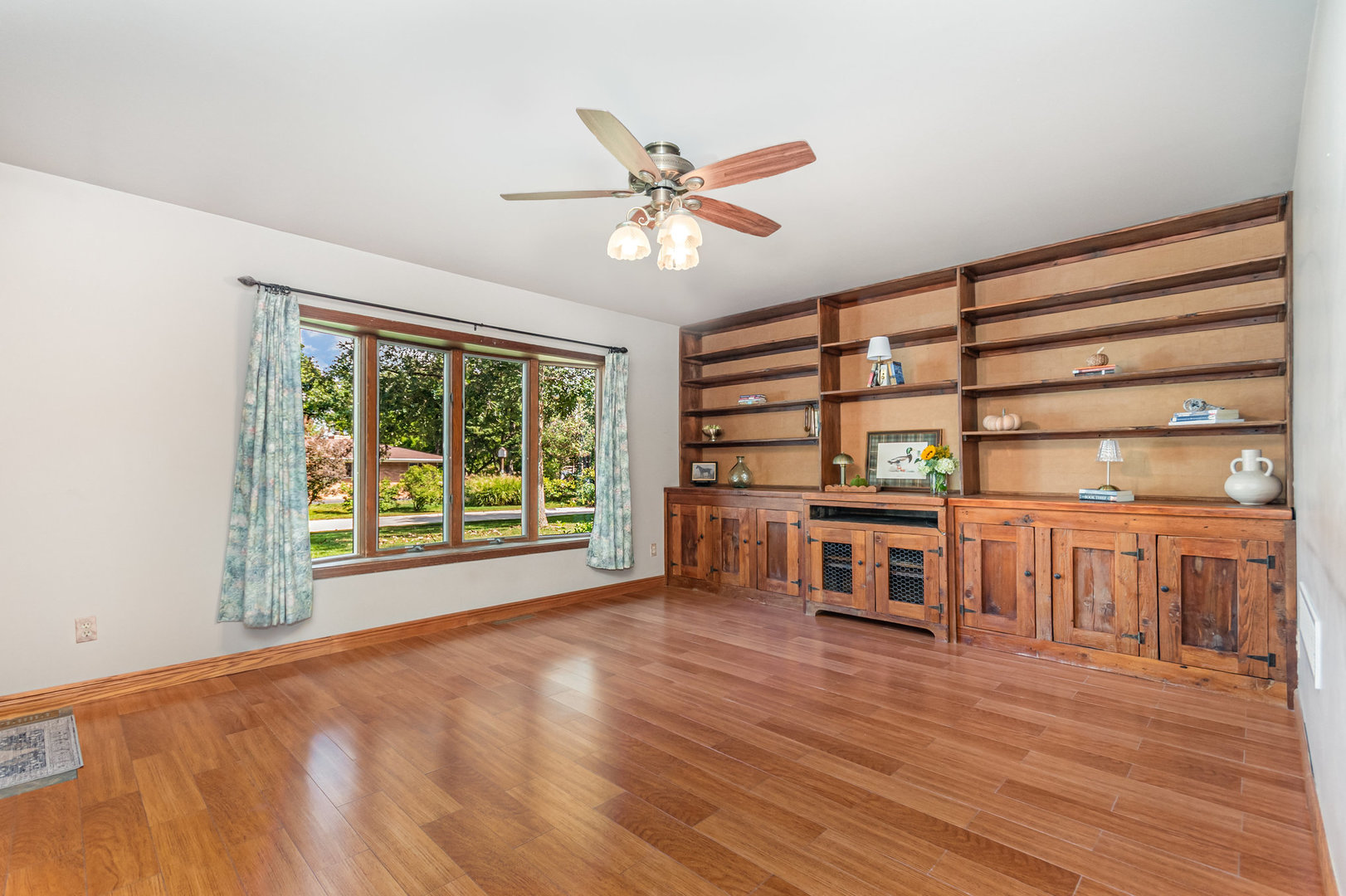 3800 Amber Court, Plainfield, IL 60586