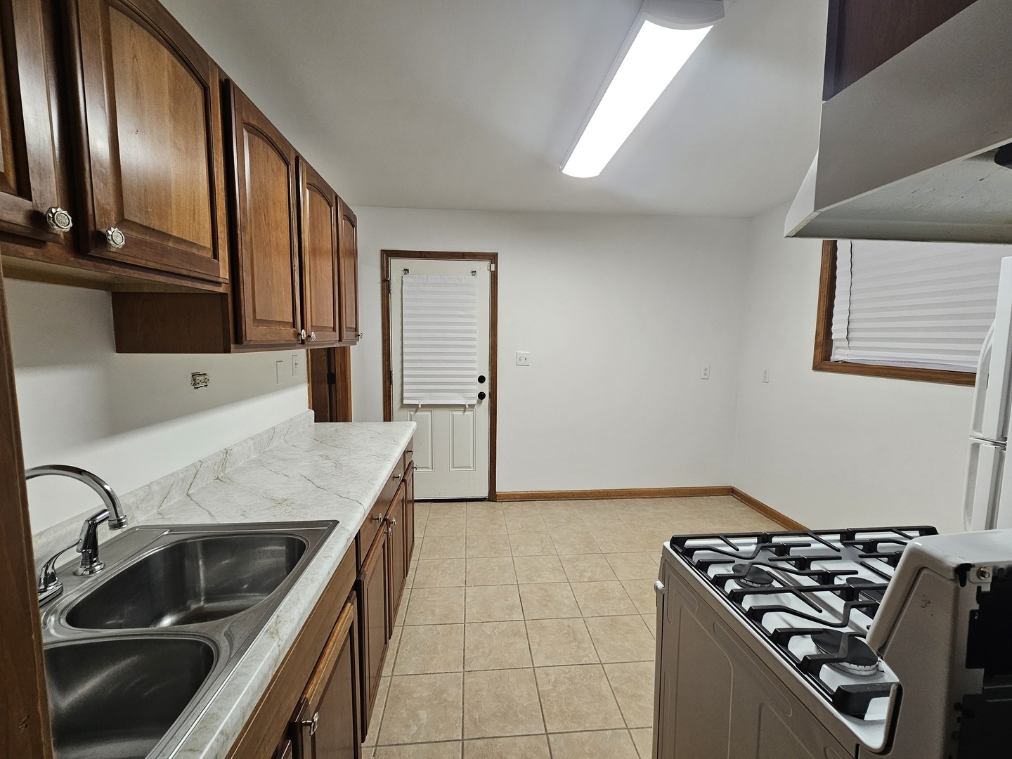 2226 Marmion Avenue, Joliet, IL 60436