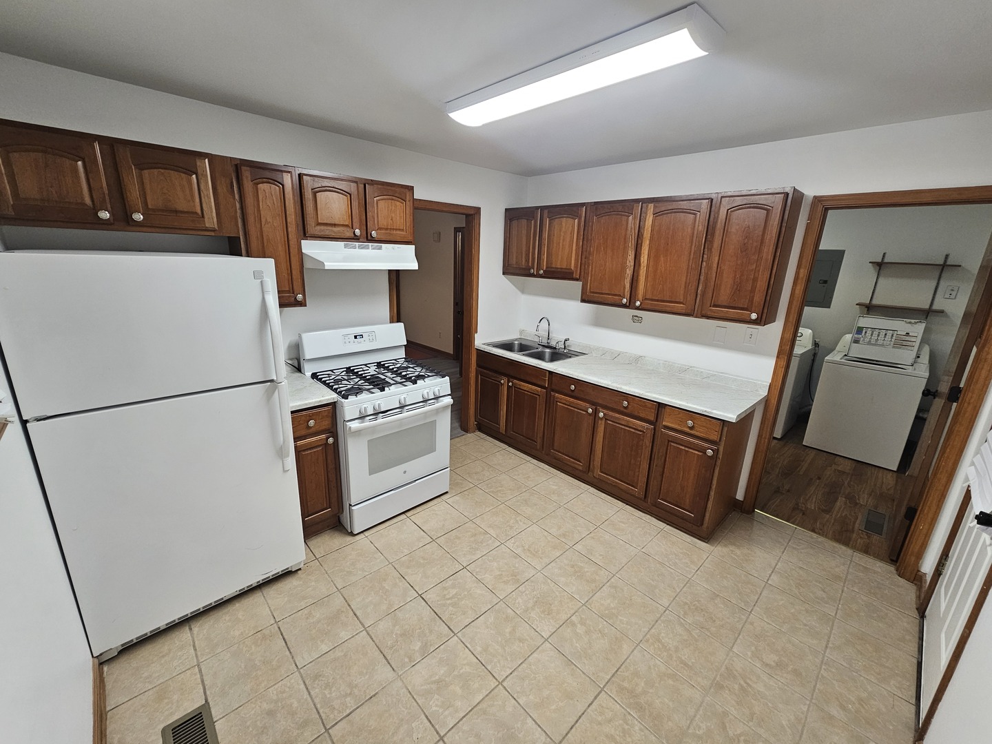 2226 Marmion Avenue, Joliet, IL 60436