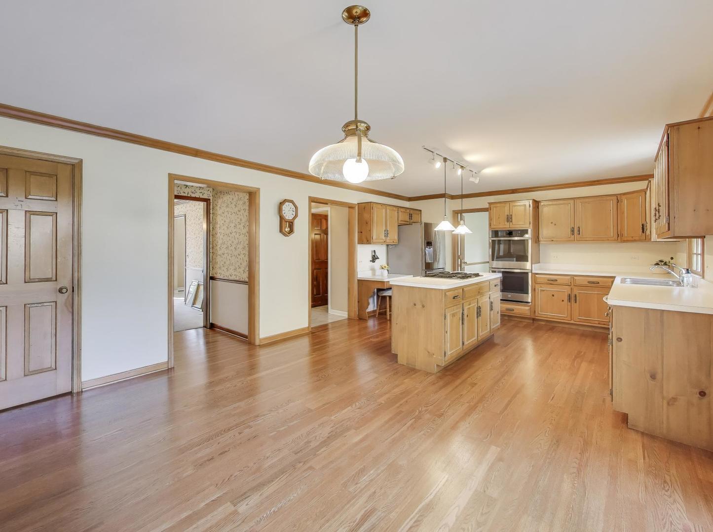 626 Alexandria Drive, Naperville, IL 60565