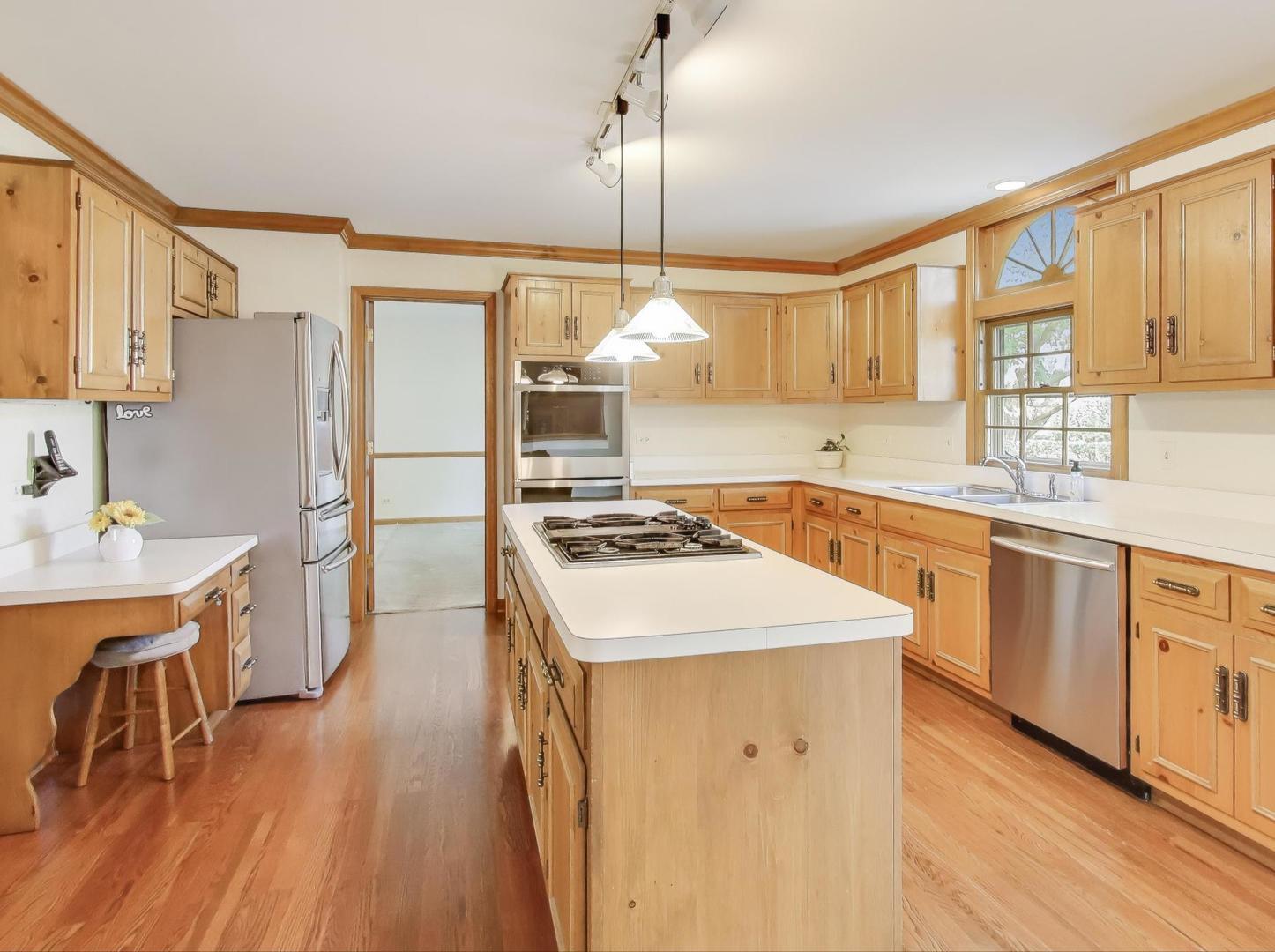 626 Alexandria Drive, Naperville, IL 60565