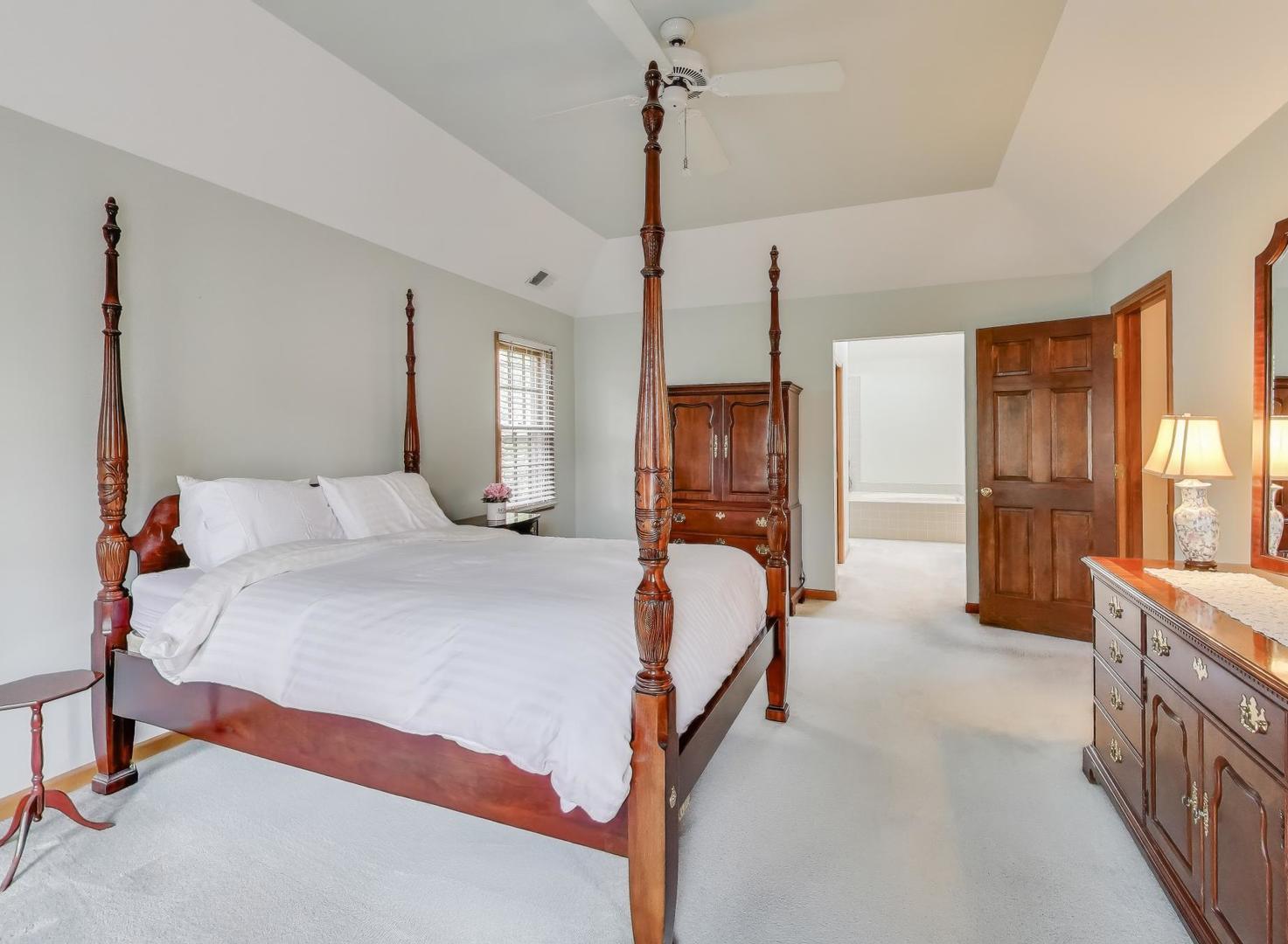 626 Alexandria Drive, Naperville, IL 60565