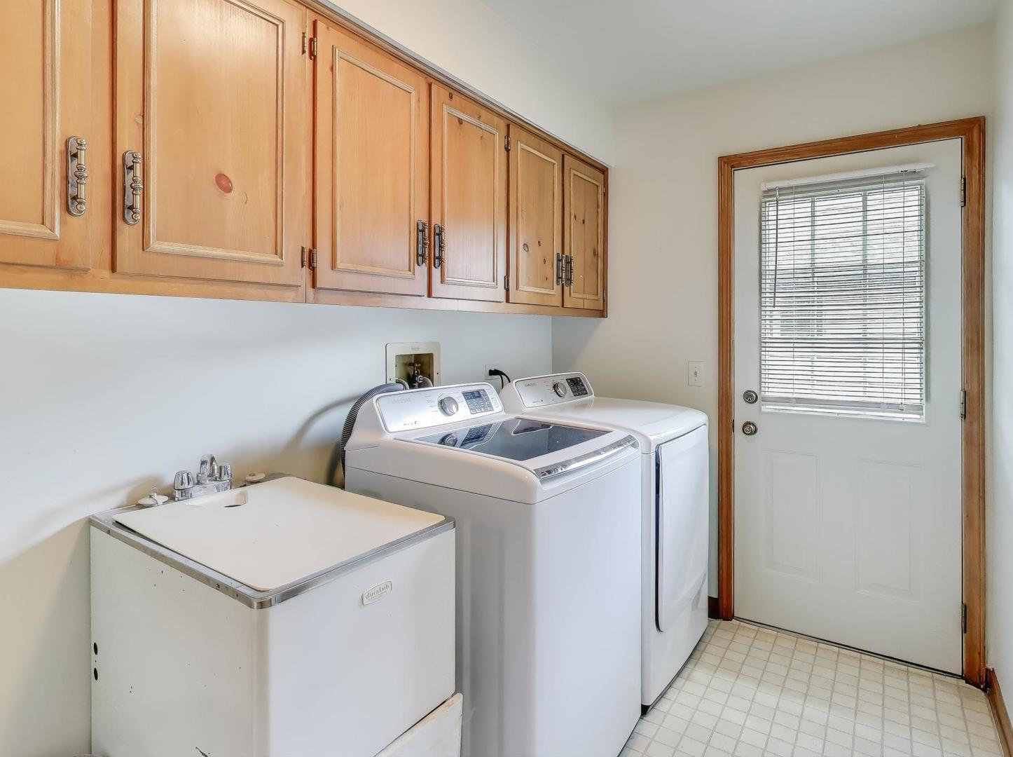 626 Alexandria Drive, Naperville, IL 60565