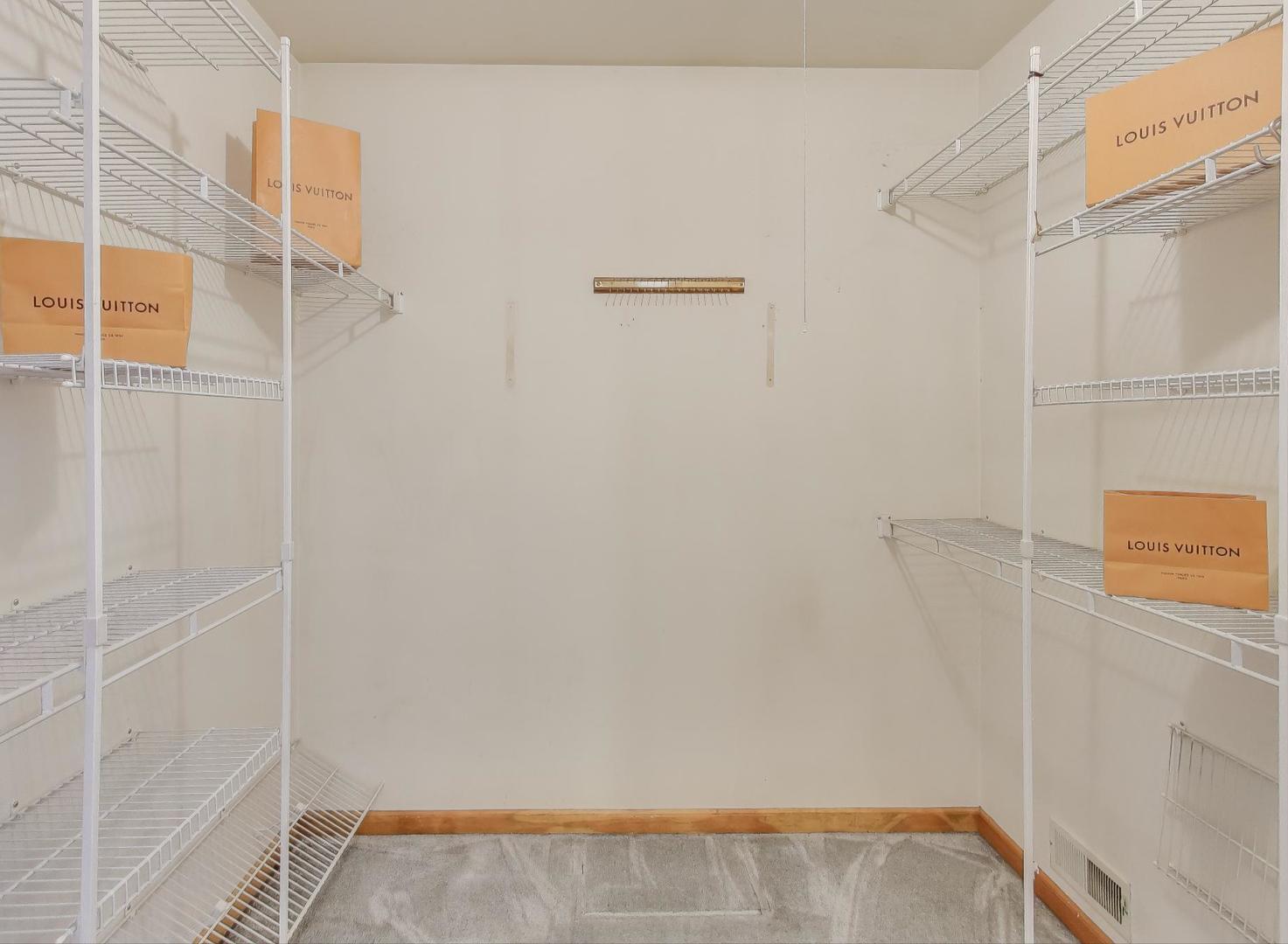 626 Alexandria Drive, Naperville, IL 60565