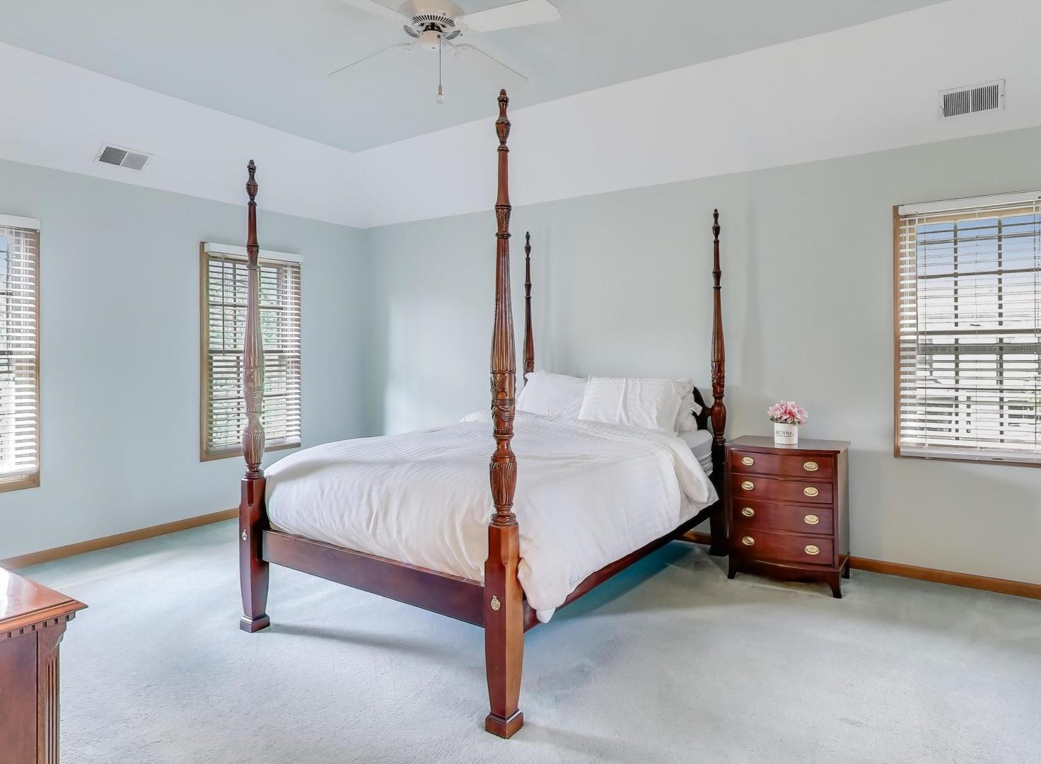 626 Alexandria Drive, Naperville, IL 60565