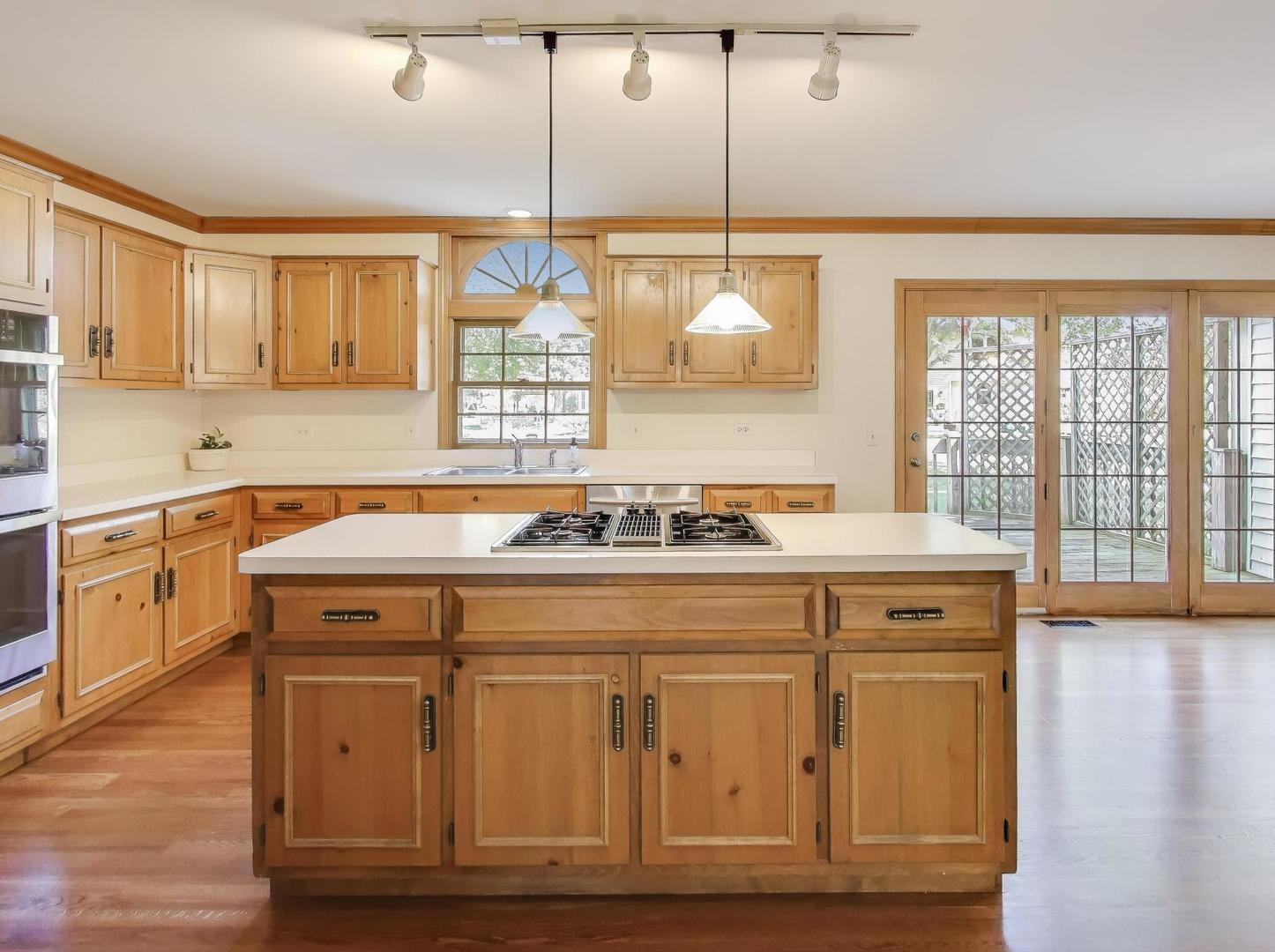 626 Alexandria Drive, Naperville, IL 60565