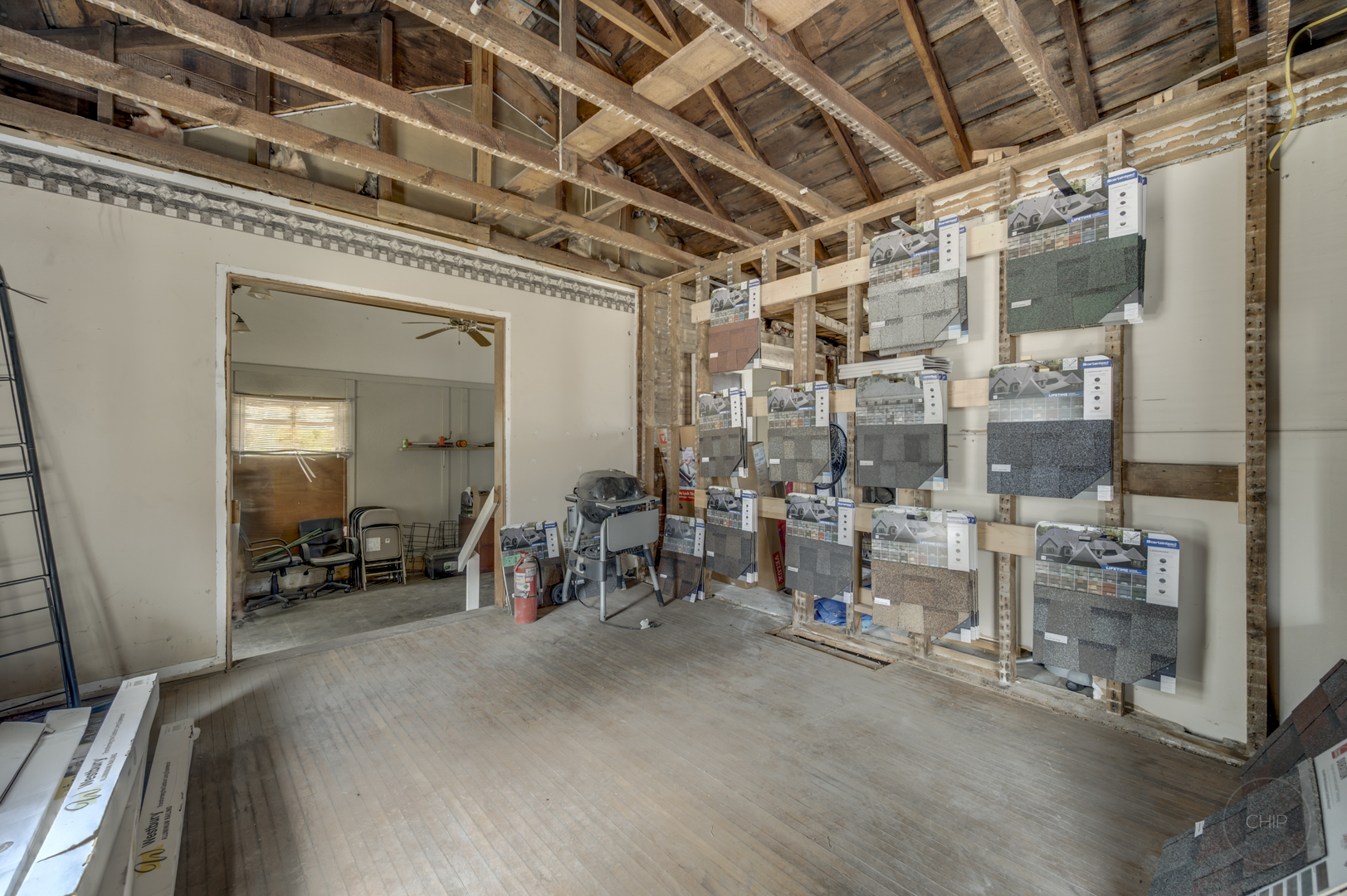 61 S Madison Street, Oswego, IL 60543