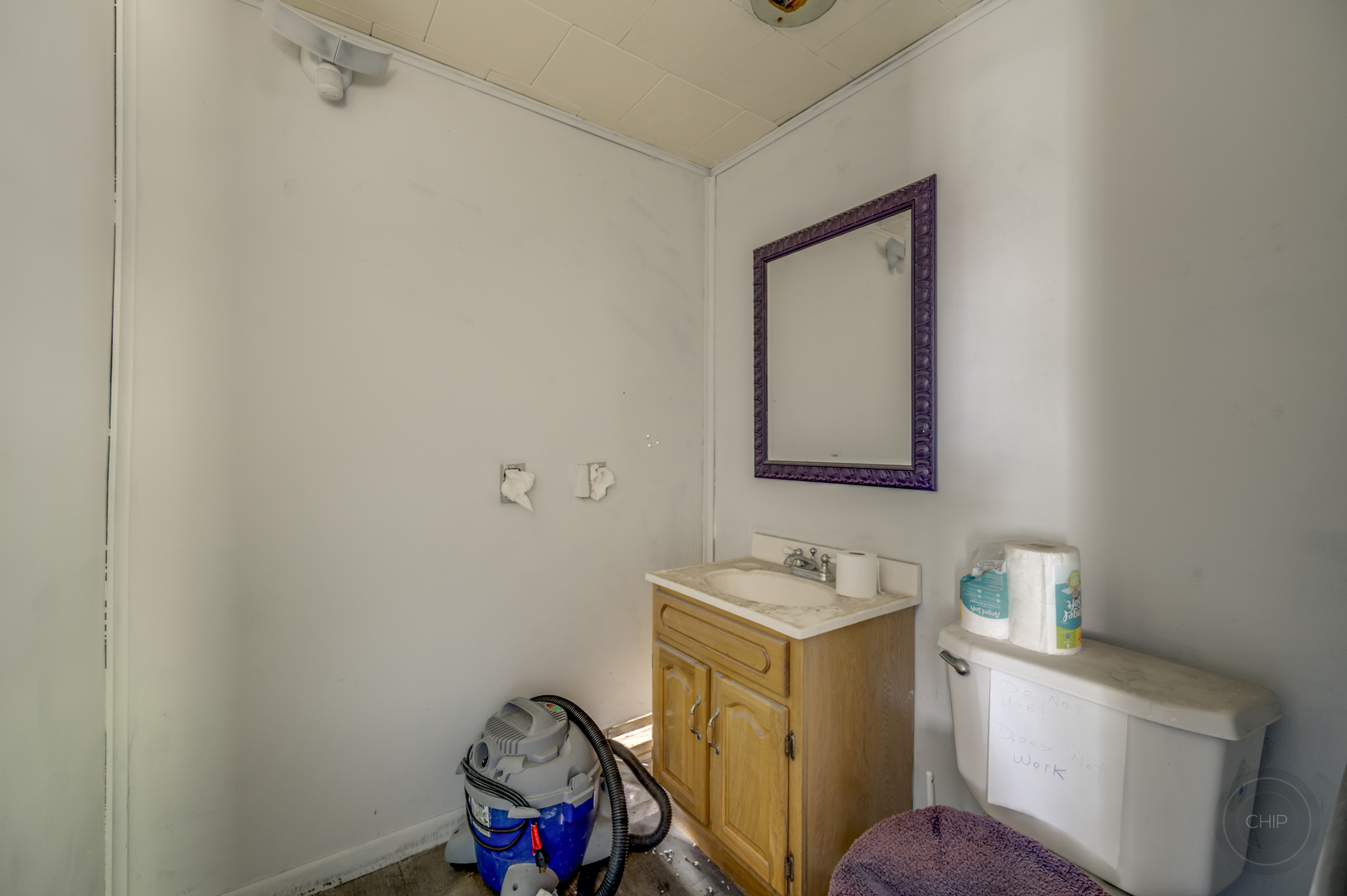 61 S Madison Street, Oswego, IL 60543