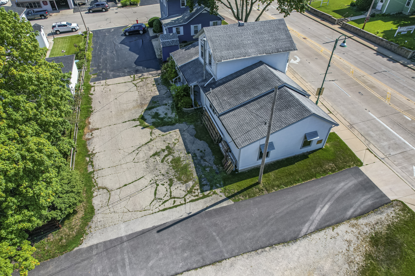 61 S Madison Street, Oswego, IL 60543