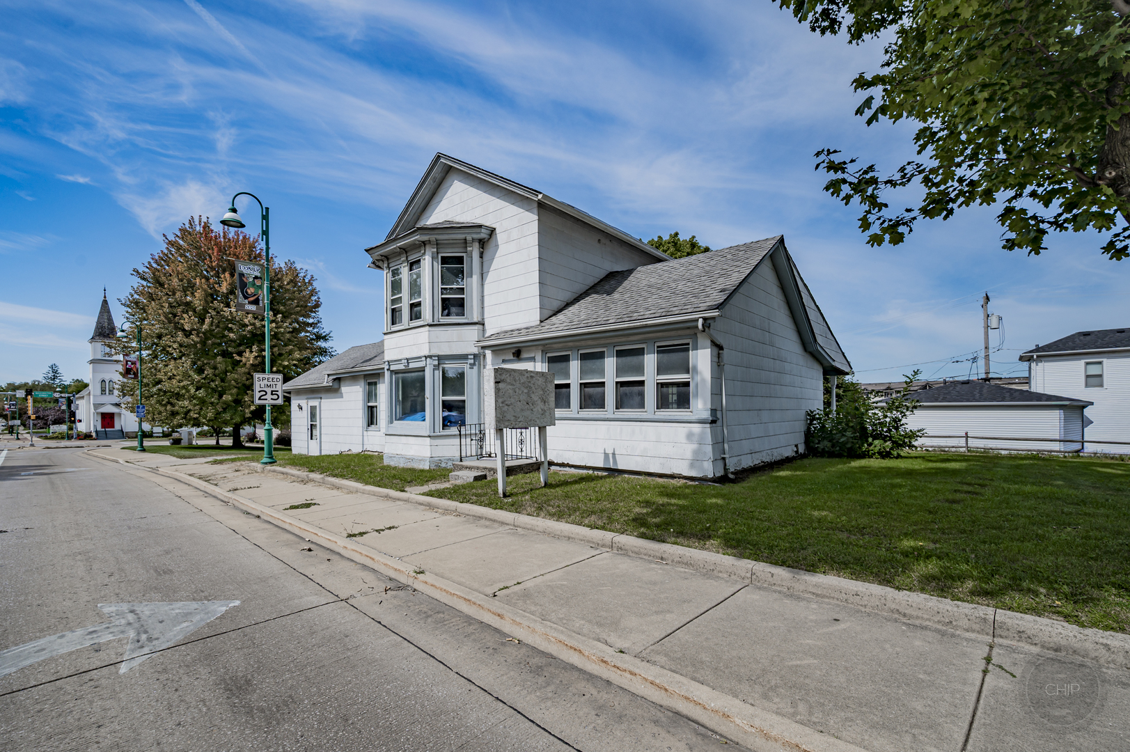 61 S Madison Street, Oswego, IL 60543