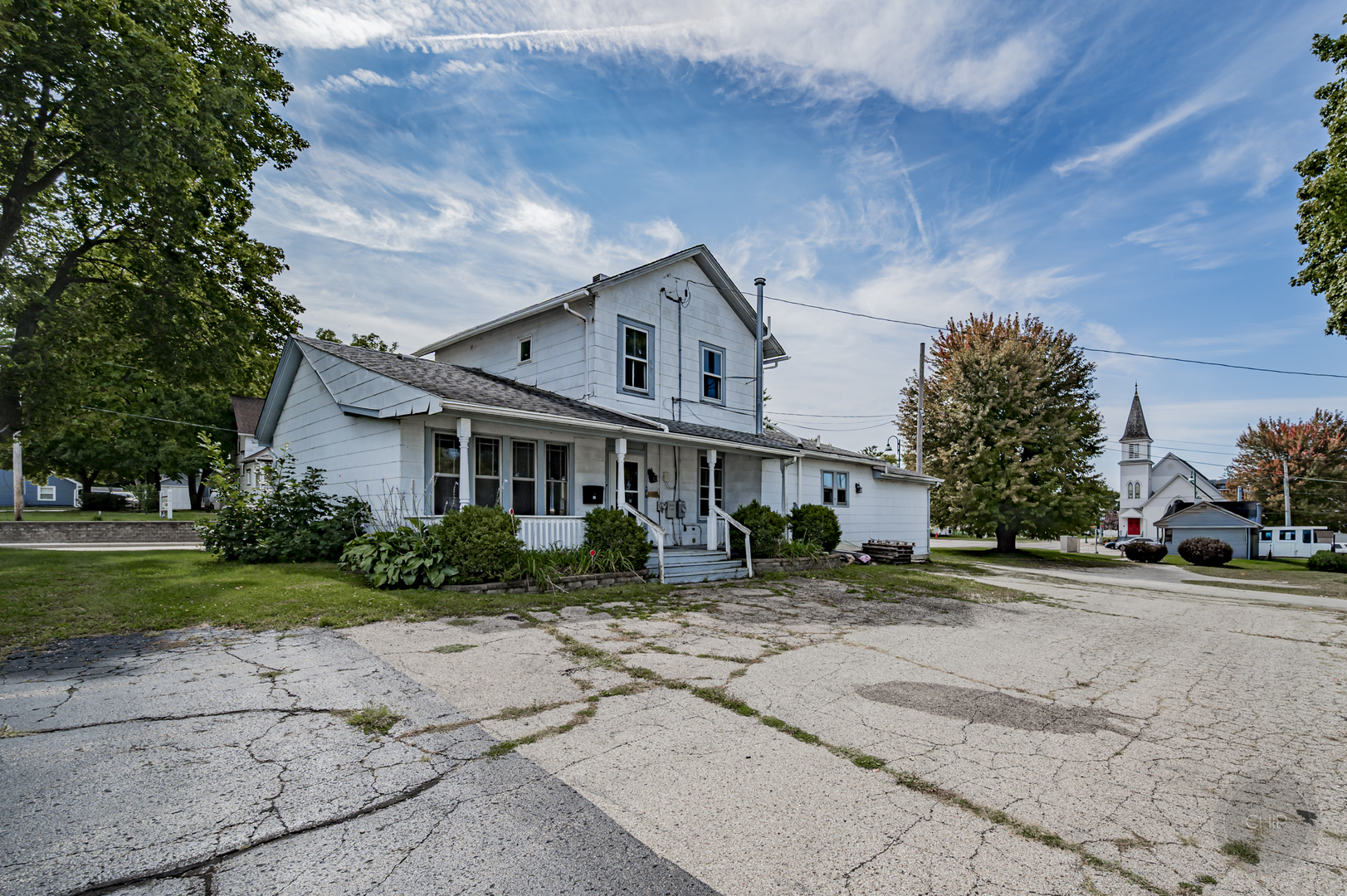 61 S Madison Street, Oswego, IL 60543