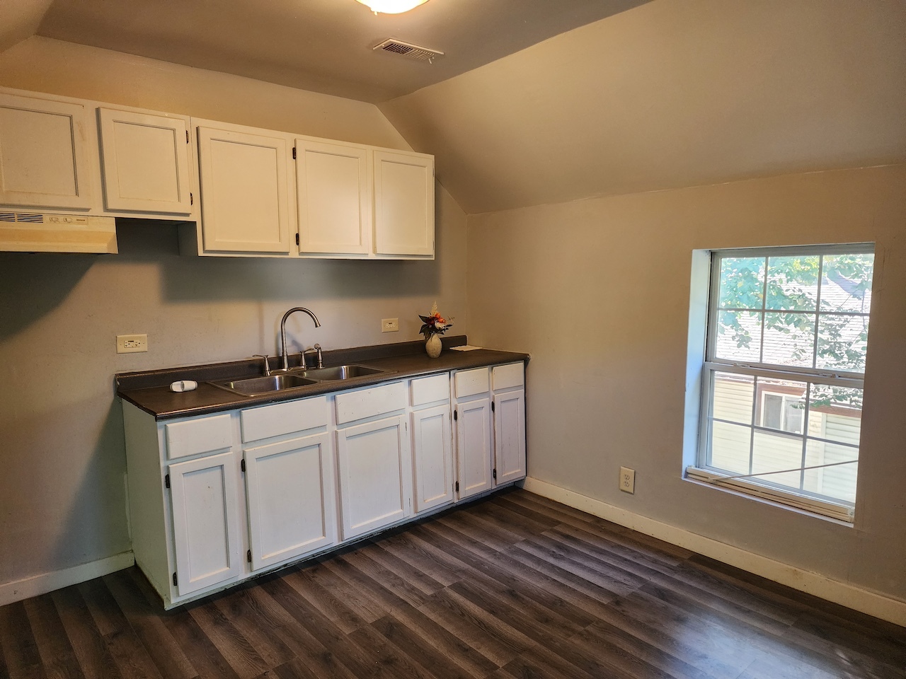 15626 Myrtle Avenue, Harvey, IL 60426