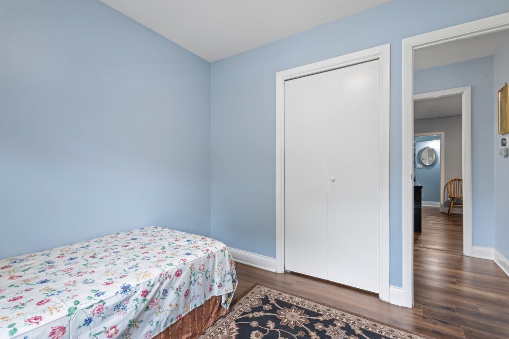 2004 E Parkview Circle, Hoffman Estates, IL 60169