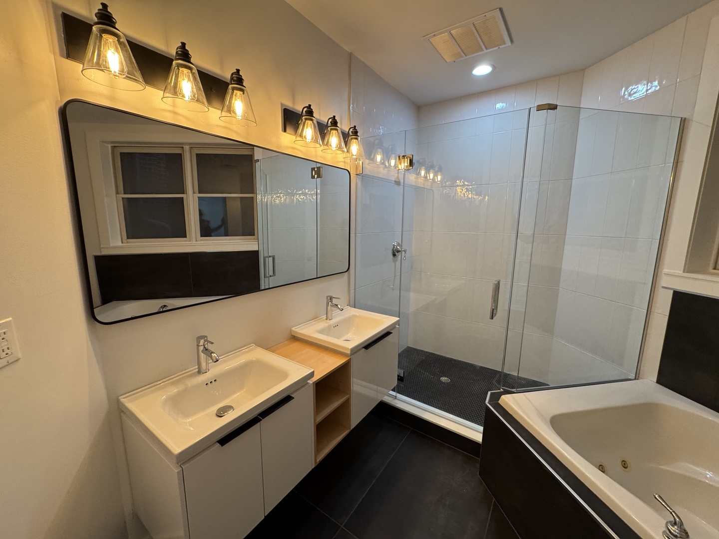 1347 N Sedgwick Street #2N, Chicago, IL 60610