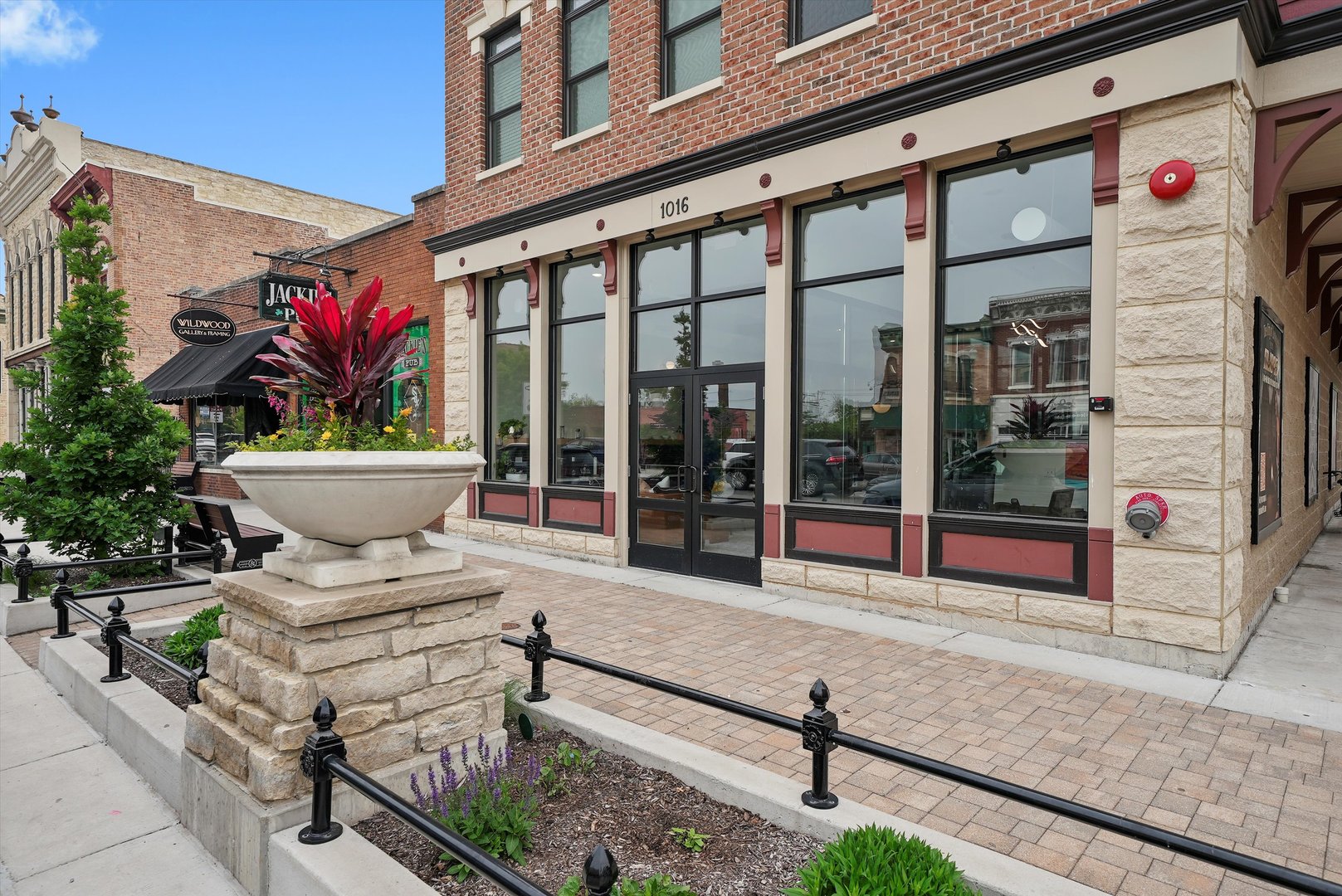 1016 State Street, Lockport, IL 60441