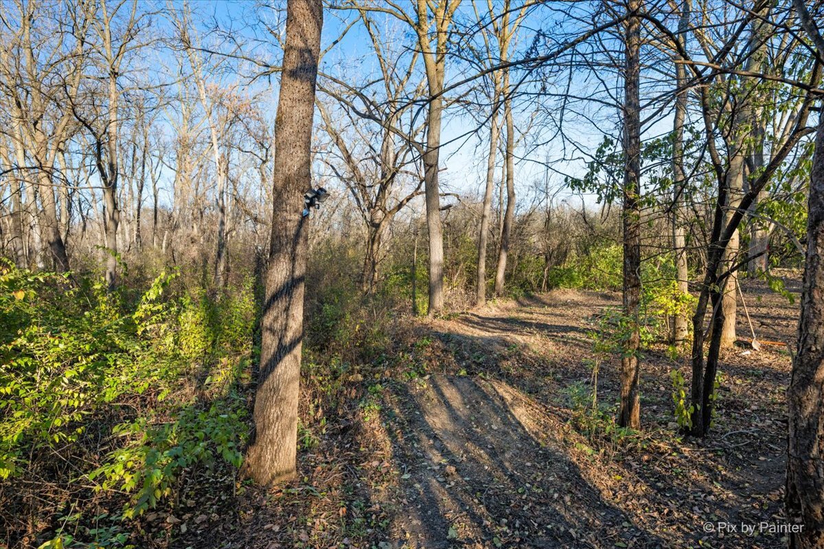 28524 W Main Street, Barrington, IL 60010