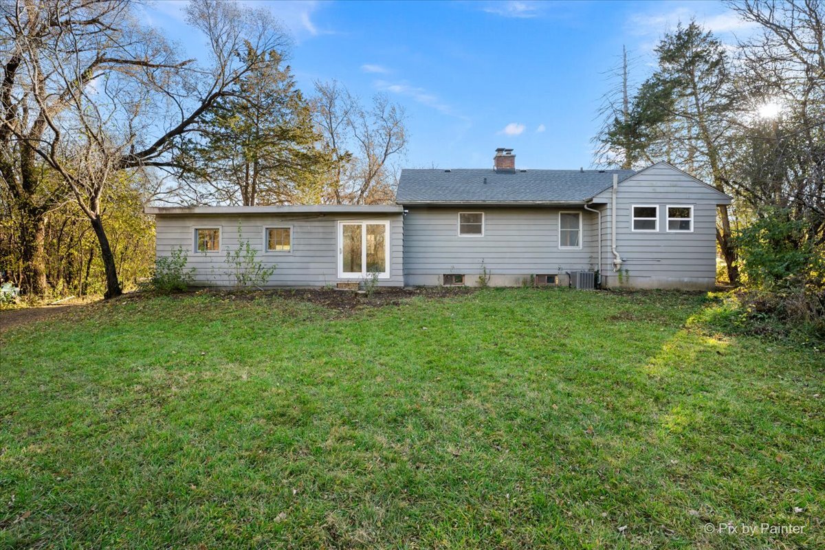 28524 W Main Street, Barrington, IL 60010